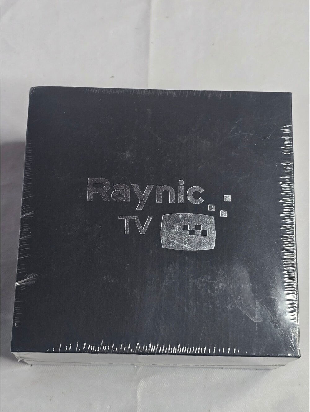 Raynic X Android 4.4 TV Box HD 1080P Smart Streaming Media Device